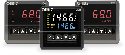 Controladores de temperatura Tholz com display digital para monitoramento e controle preciso de processos térmicos.