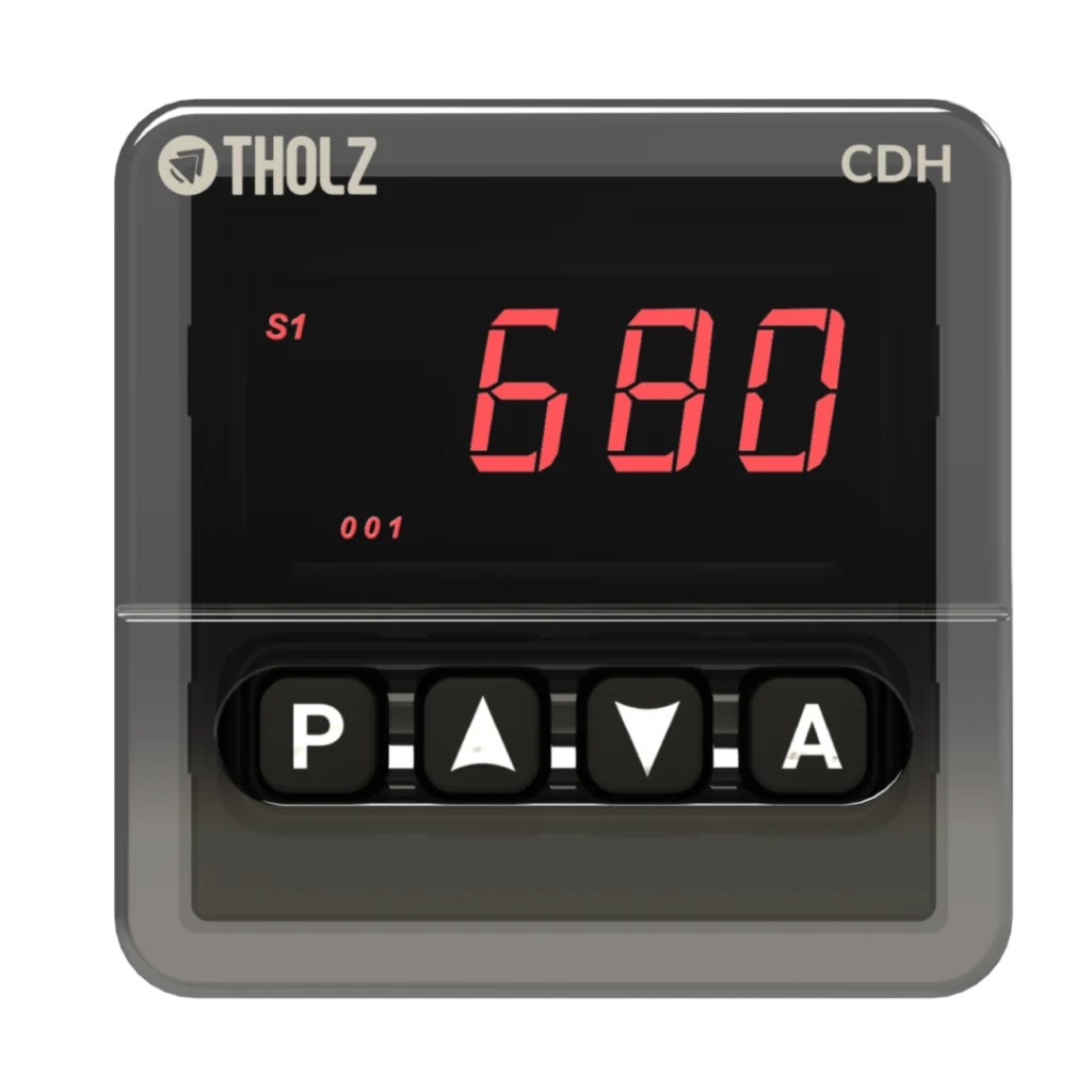 CDH1360R Tholz, controlador industrial de tempo e contagem com display digital frontal para temporização e contagem precisa.
