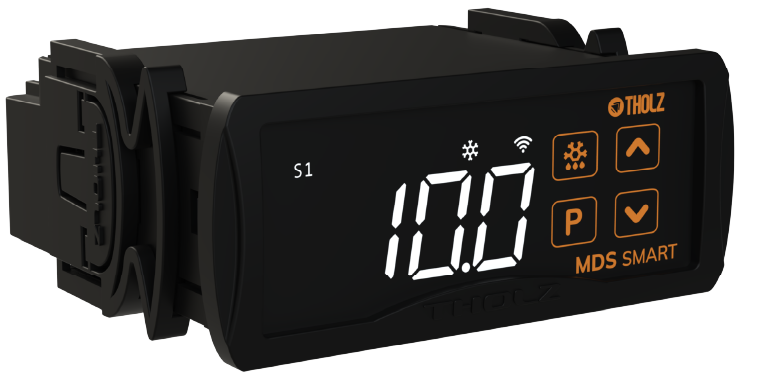 MDS Smart Tholz, termostato digital para refrigeração em segunda perspectiva, com display de alta visibilidade e design compacto.